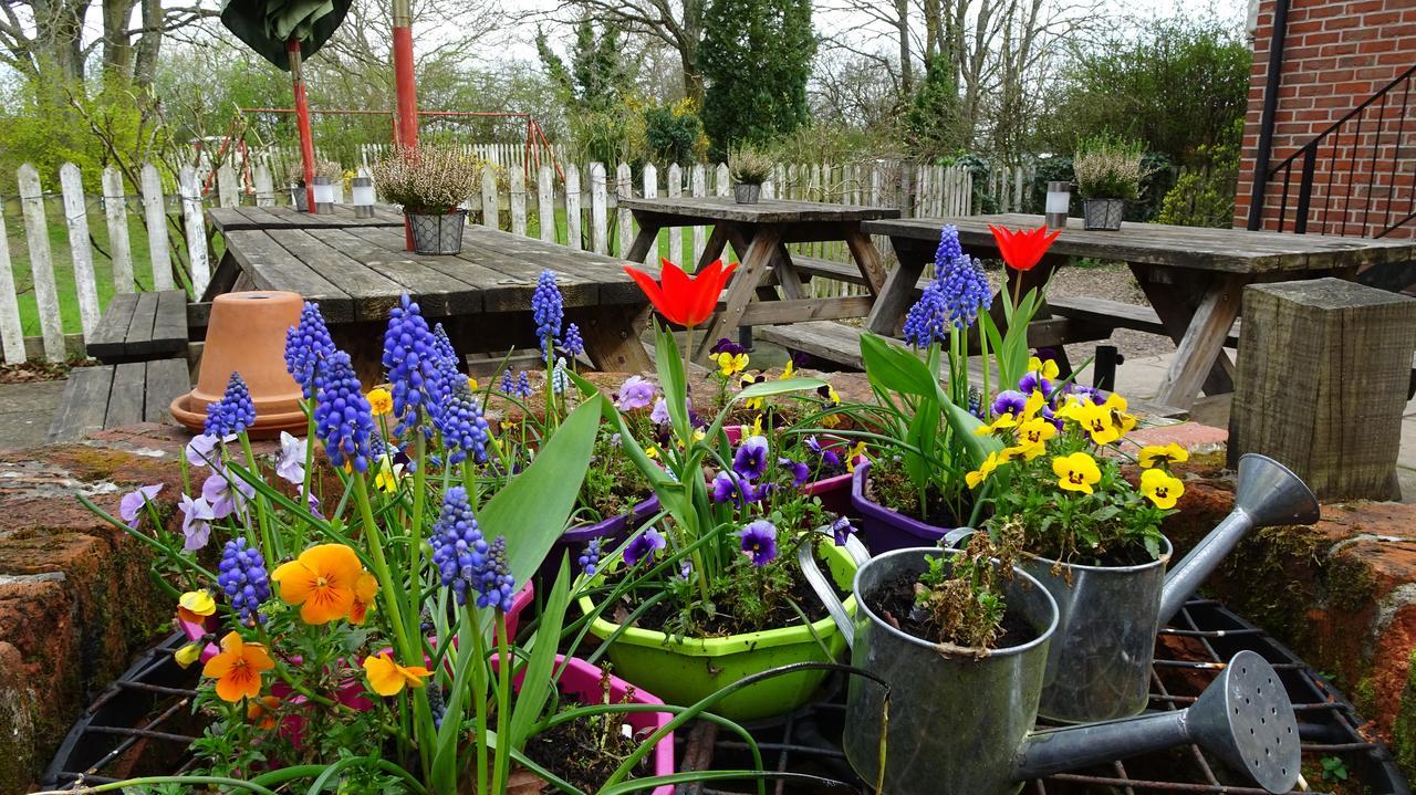 The Furze Bush Inn Newbury  Dış mekan fotoğraf
